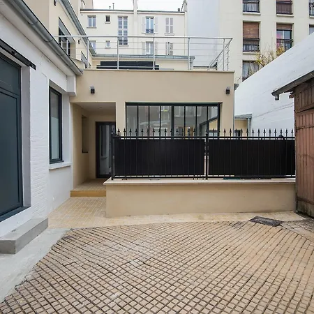 Vintage, F3 Avec Terrasse, Saint Charles Parigi